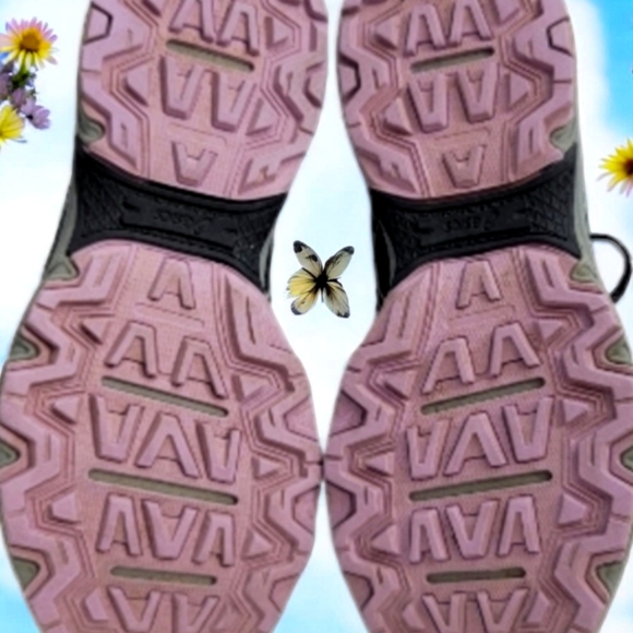 Asics Gel Venture style women's size 6.5 style 8 1012A706. Pre-owned sturdy. - Picture 2 of 10